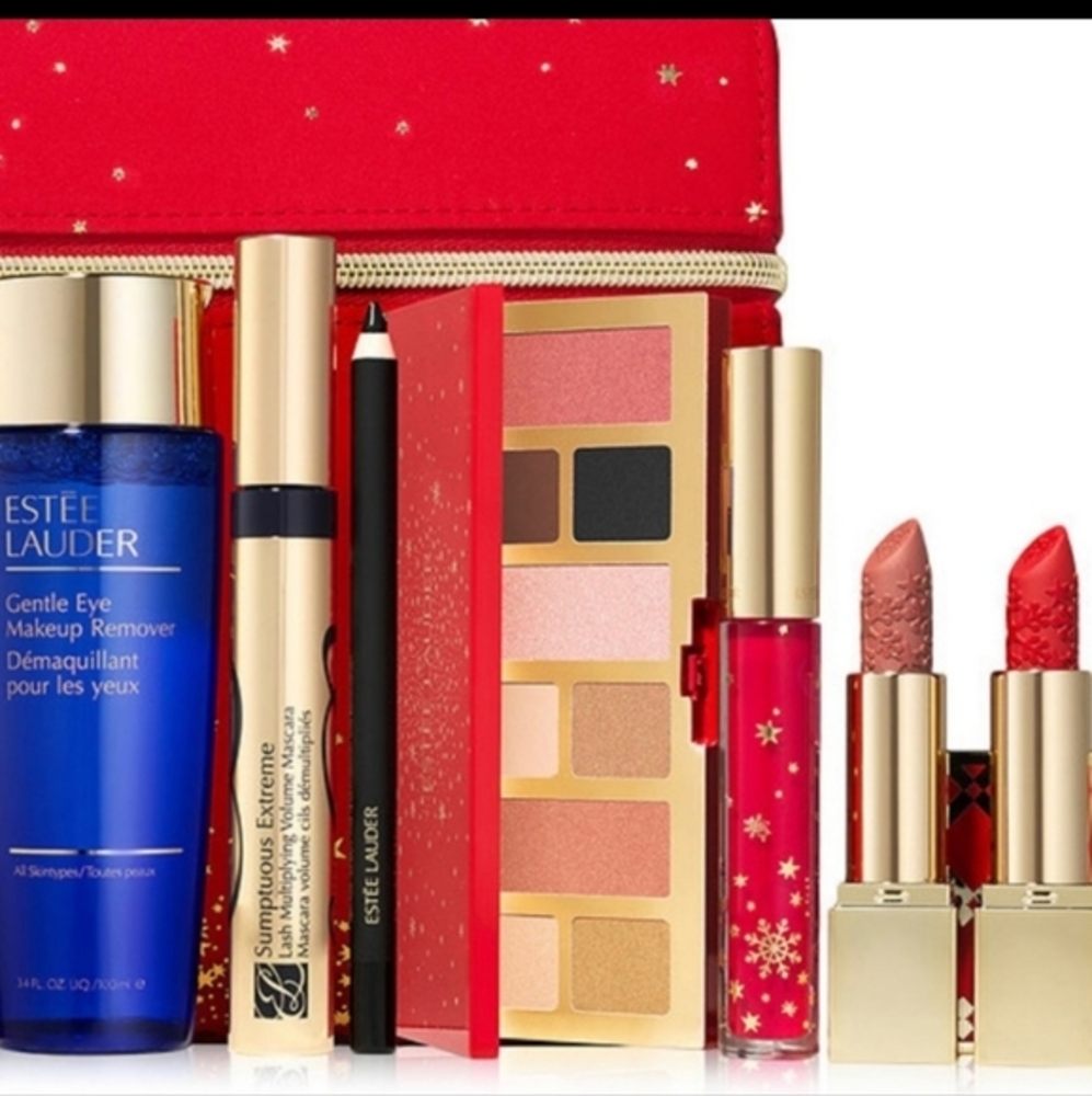 ❤New 7 piece Estee Lauder makeup and holiday bag
